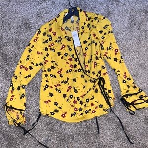 BCBG Kimono wrap top 👘